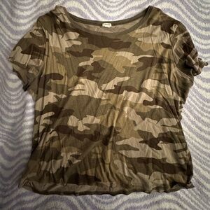 Camo Garage Top